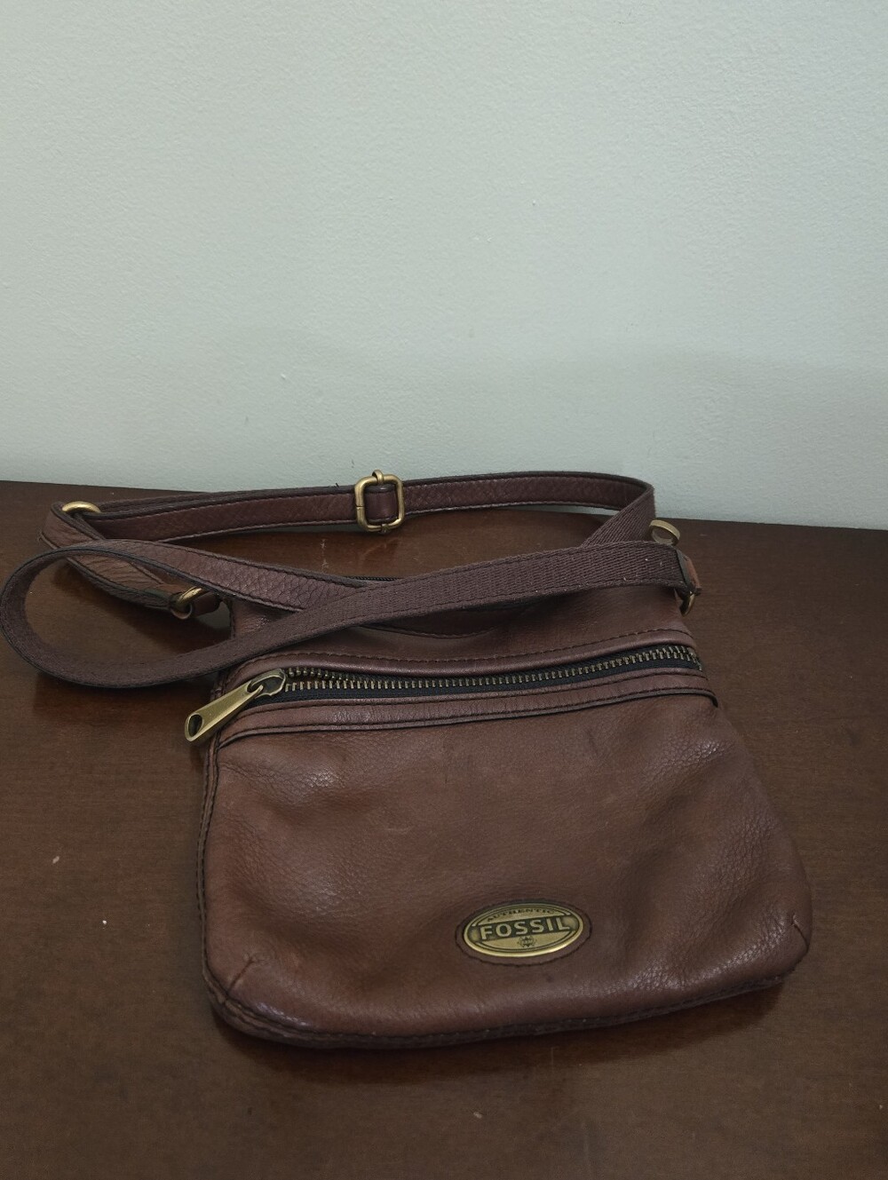 Vintage Fossil Brown Leather Explorer Crossbody Bag